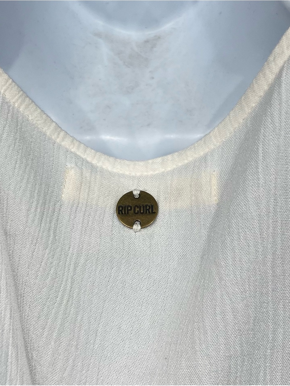 Ripcurl embroidered top size medium - Picture 6 of 9